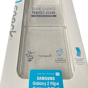 Samsung Galaxy Z Flip4 Clear and Glitter Phone Case New